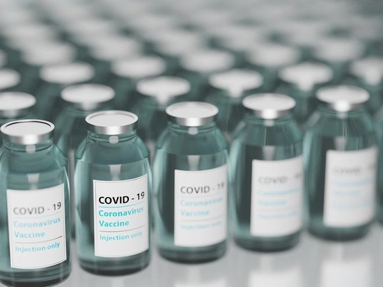В РФ стартовало промышленное производство третьей вакцины от коронавируса