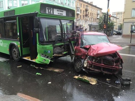 Прокуратура возбудила 9 дел после смертельной аварии с автобусом в Новосибирске