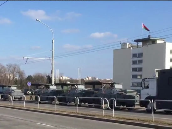 Спецтехнику стянули к резиденции Лукашенко в Минске
