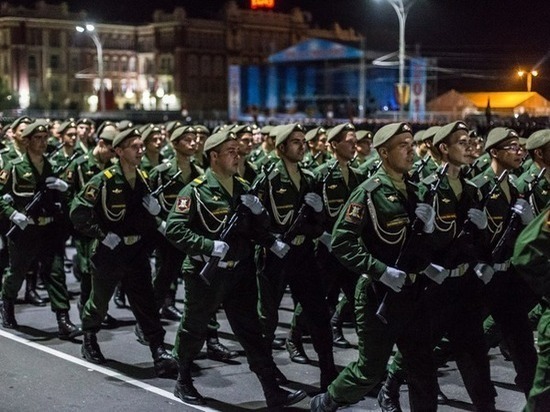 Центральные улицы Ростова перекроют из-за репетиций парада.