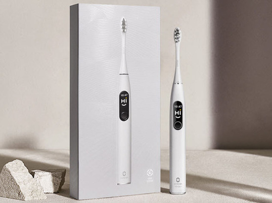 На российском рынке с апреля в продаже умная электрическая зубная щетка Oclean Xpro Elite – новинка 2021 года