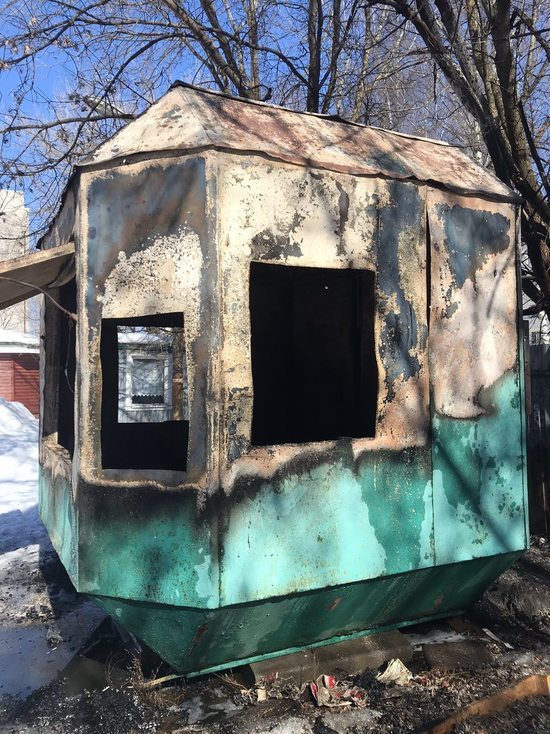В Ярославле мужчина заживо сгорел в «кубик-рубике»