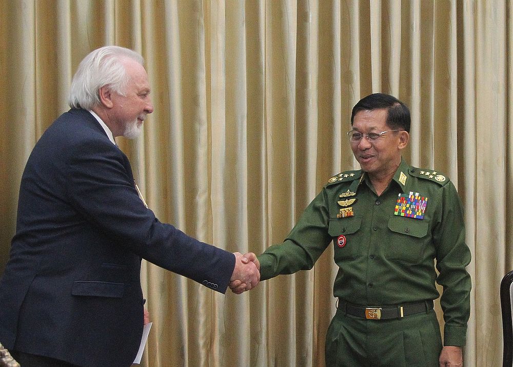 Верховный главнокомандующий Мьянмы встретился с главредом «МК» Павлом Гусевым