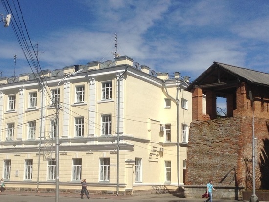 В Смоленске депутаты одобрили безвозмездное пользование помещениями по трем адресам