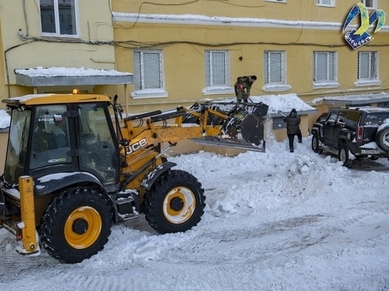В Мурманске 27 марта выполнена очистка 51 придомовой территории
