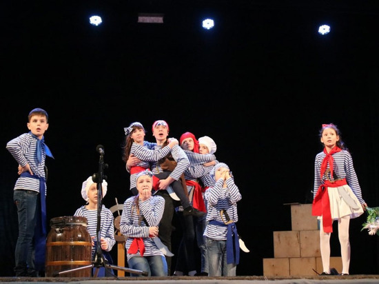 В ДНР провели конкурс театральных коллективов