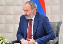 Премьер-министр Армении Никол Пашинян заявил, что подаст в отставку в апреле 2021 года