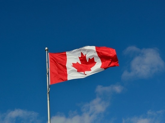 Канада ввела новые санкции из-за присоединения Крыма к России