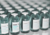 Вакцину против коронавируса AstraZeneca переименовали в Vaxzevria, сообщается на сайте Европейского агентства лекарственных средств (EMA)