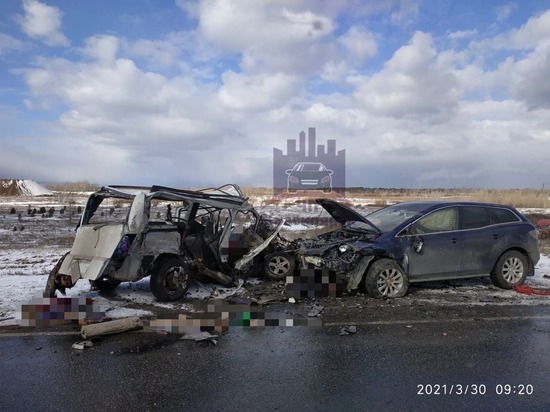 Попавшую в страшную аварию под Красноярском семью с детьми отпустили домой