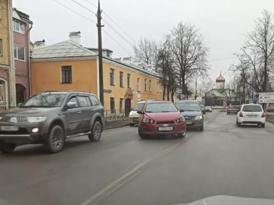 ДТП произошло на улице Труда в Пскове
