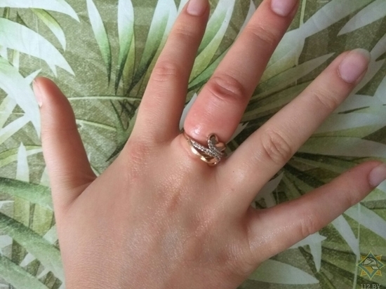 В Новодвинске пожарные помогли женщине снять обручальное кольцо
