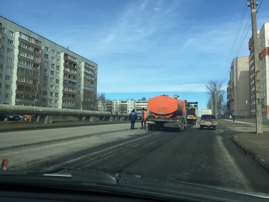 Работы по ремонту улицы Инженерной стартовали в Пскове