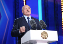 Президент Белоруссии Александр Лукашенко распорядился разработать белорусскую вакцину в течение ближайших двух лет