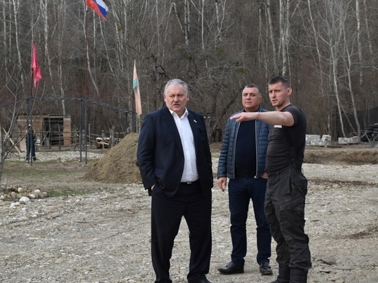 Депутат Госдумы Константин Затулин приехал в Апшеронский район с рабочим визитом