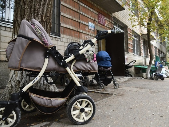 Более 16 тысяч семей из Волгоградской области получают выплату на первенца