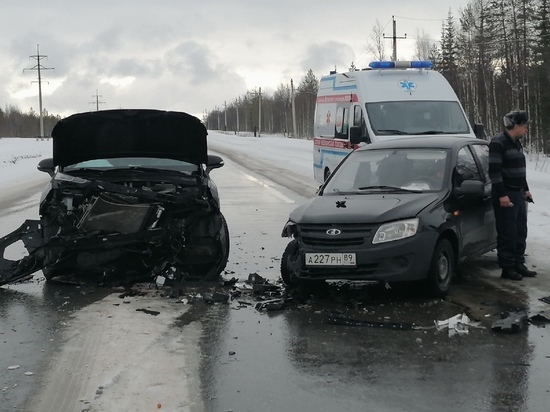 Два человека пострадали в ДТП с легковушками в Ноябрьске