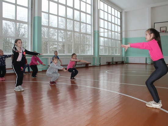 Полностью отремонтированный спортивный зал получила сельская школа в Вышневолоцком районе