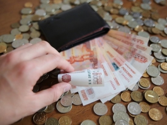 Реальные зарплаты жителей Астраханской области выросли на 2,7%