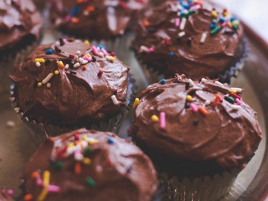Ученые выяснили, что чрезмерное употребление сладостей повлияет на память