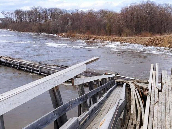 Режим ЧС введен в Красноармейском районе Приморья из-за обрушения моста