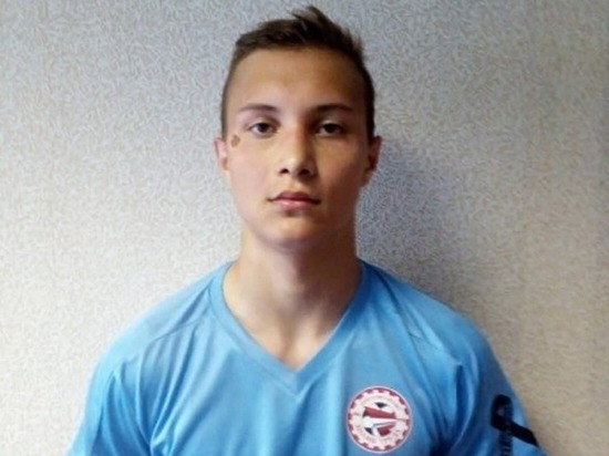 Во время игры скончался 18-летний футболист команды "Знамя труда"