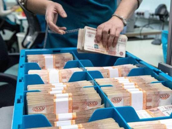 В Якутии сотрудница банка присвоила более 35 миллионов рублей, подменив их поддельными