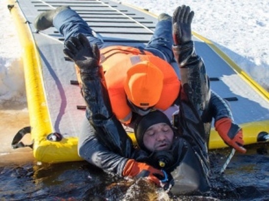 Лучшие спасатели-водолазы УрФО работают в «Ямалспасе»
