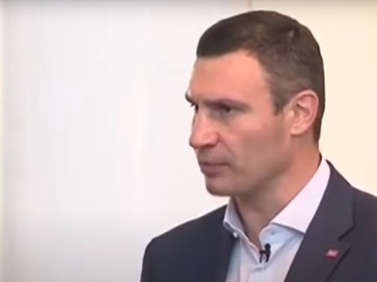 Мэр Кличко объяснил многокилометровые пробки в Киеве коллапсом медицинской системы