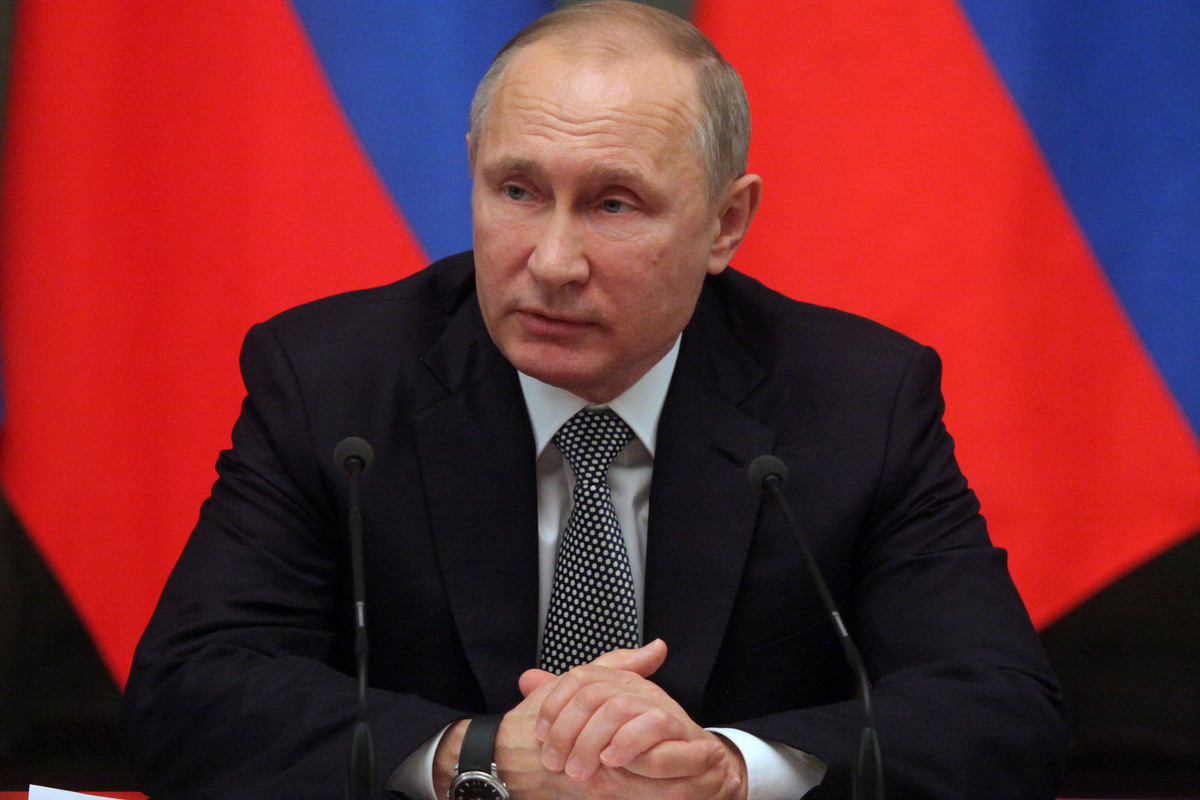 Путин подписал закон о просветительской деятельности
