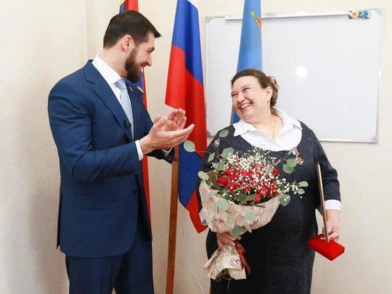 Главу сельсовета в Алтайском крае наградили почетным знаком конгресса муниципалитетов России