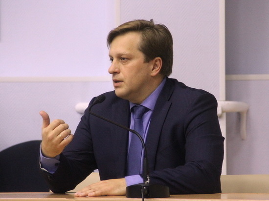 Алтайский министр здравоохранения Дмитрий Попов отказался от медали «За борьбу с коронавирусом»