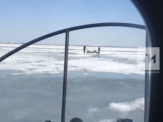 На Мёше в Татарстане рыбаки провалились под лёд