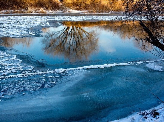 Жителей Серпухова предупредили об опасности выхода на лед