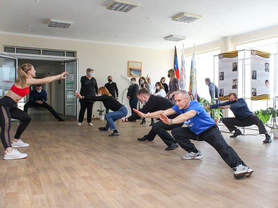 В министерстве спорта ДНР провели производственную зарядку