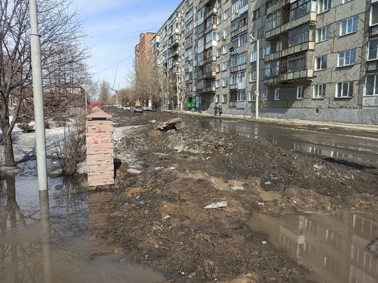Блогер и урбанист Илья Варламов рассказал об утонувшем в воде и грязи городе Обь