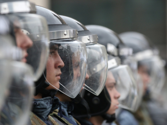 Золотов предупредил оппозицию от раскачивания ситуации на незаконных акциях