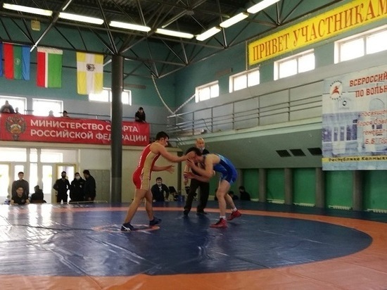 В Калмыкии состоялся турнир по вольной борьбе памяти Городовикова