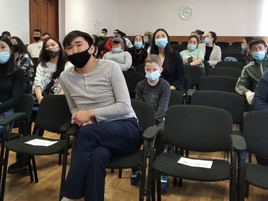 В Улан-Удэ из 35 детей-сирот восемь человек отказались от предложенных квартир