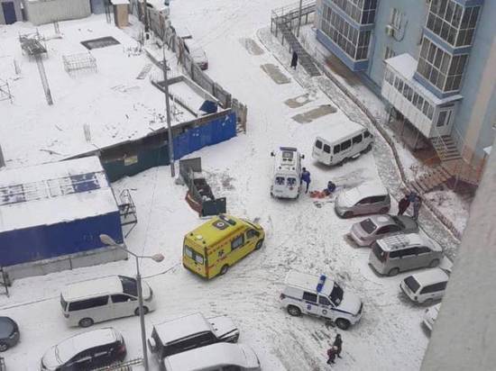 В Якутске 16-летняя школьница скончалась, выпав с восьмого этажа