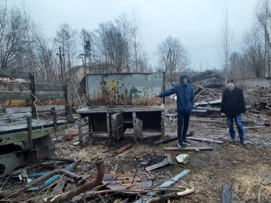 В Тверской области два мужчины сделали подкоп и украли детали от грузовика