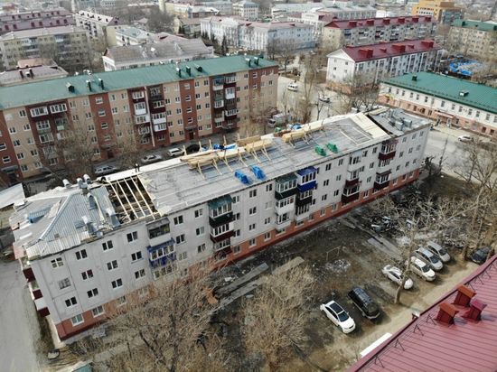 Погорельцам на Сахалине возместят затраты на ремонт