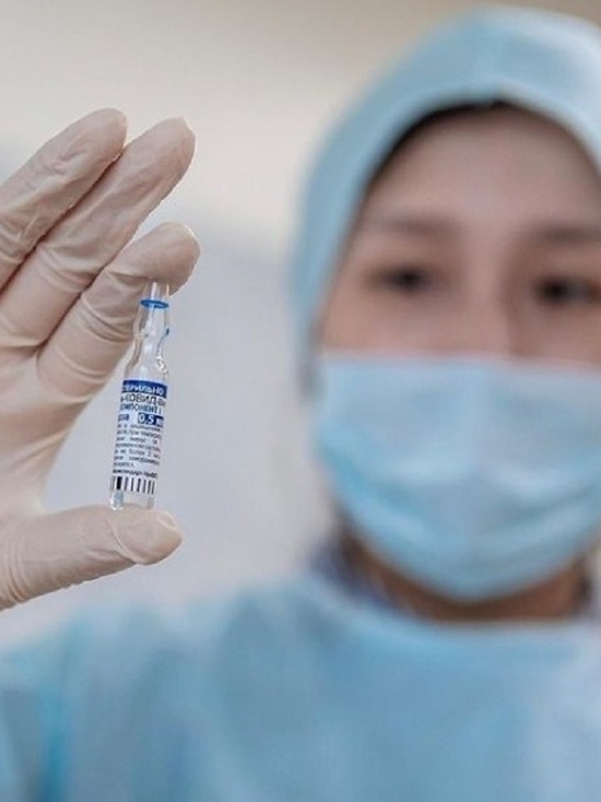 Две прививки от covid-19 поставили 173 тысячи жителей Свердловской области