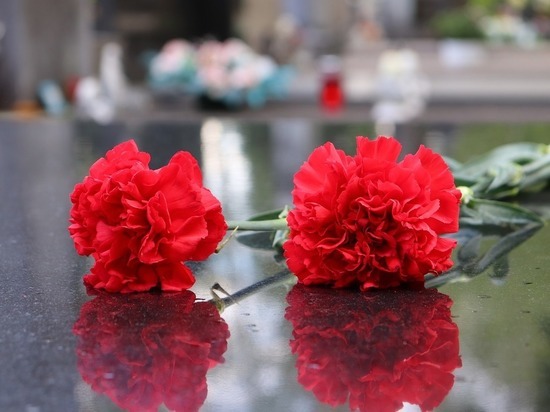 В Пскове состоялись похороны погибшей восьмиклассницы