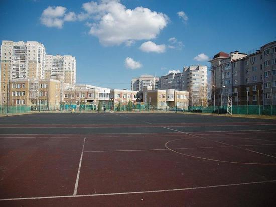  В Белгороде новую спортивную площадку приспособят для занятий в зимнее время года
