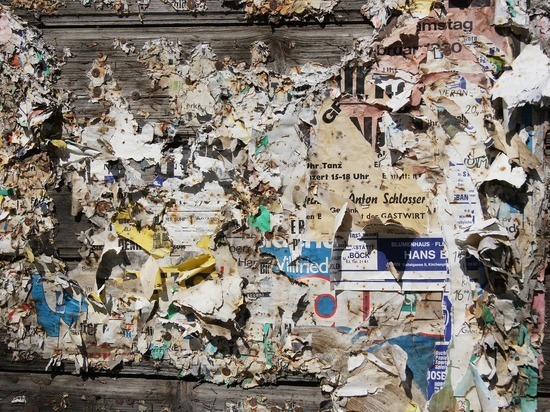 Около 30 тыс незаконных листовок сняли со стен зданий в Чите в 2021 году