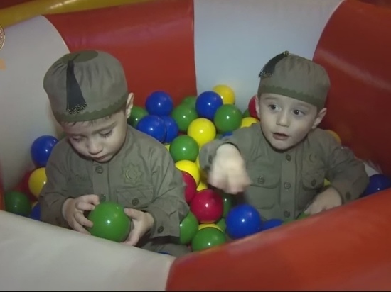 Кадыров показал своих сыновей - близнецов