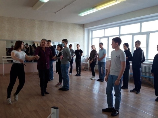 В Калмыкии организованы бесплатные занятия танцами для подростков