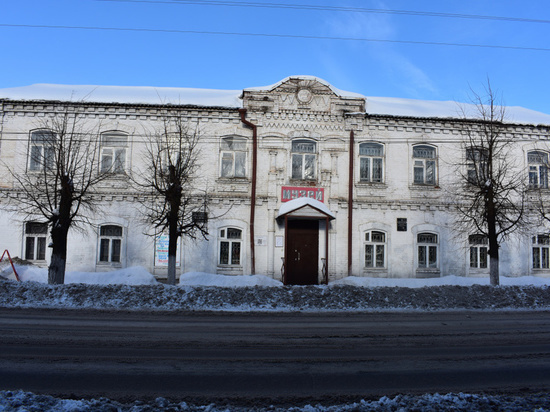 Олег Валенчук помог Яранскому краеведческому музею