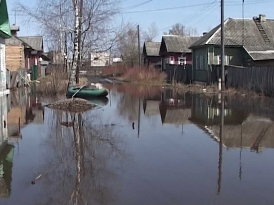 Паводок наступает: из-за подъема воды в реке Костроме город Буй под угрозой наводнения